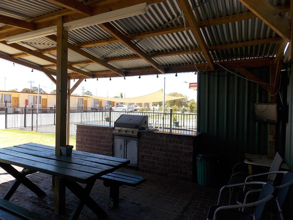 Heywood Motor Inn Esterno foto